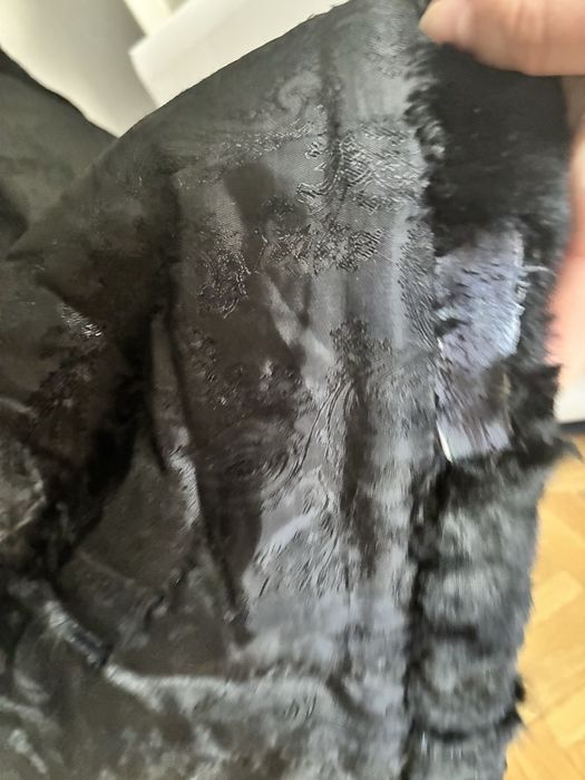 Шуба довга з натурального хутра мутону