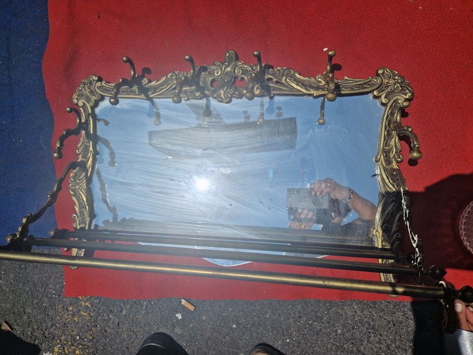 Bengaleiro com espelho em cobre