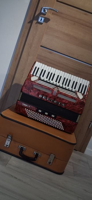 Sprzedam akordeon 120