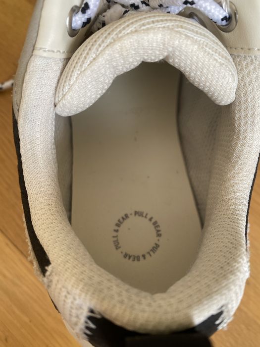 Жіночі кросівки 36 PULL &BEAR