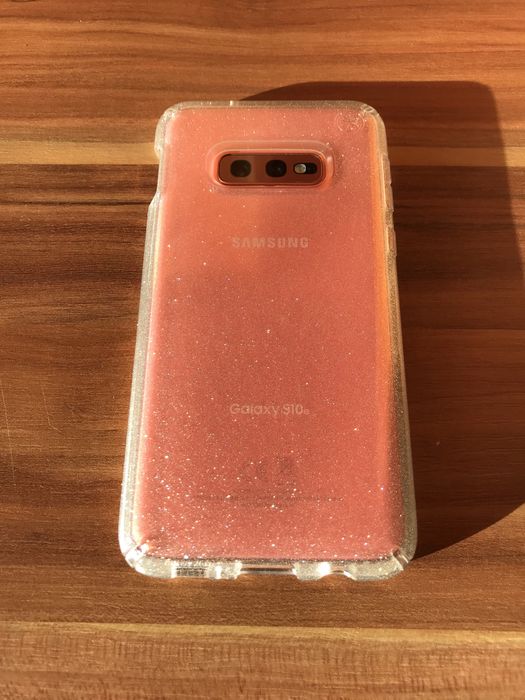 Samsung S10e 256 Gb розовый цвет как новый