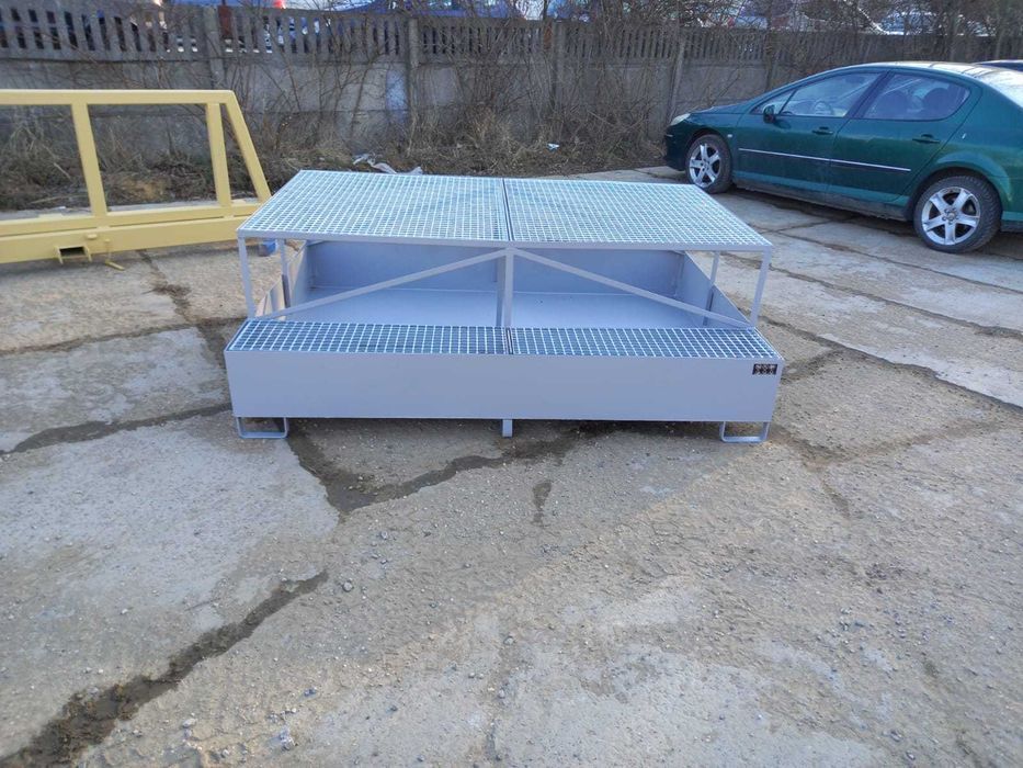 Ociekowa Wanna PMCS 2000 L, Podwójna Ze Stopniem Na MAUSERY