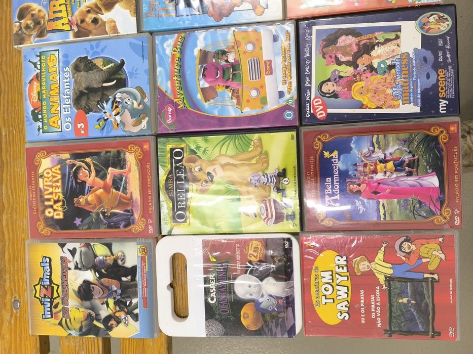 Lote de 32 filmes de animação 10€