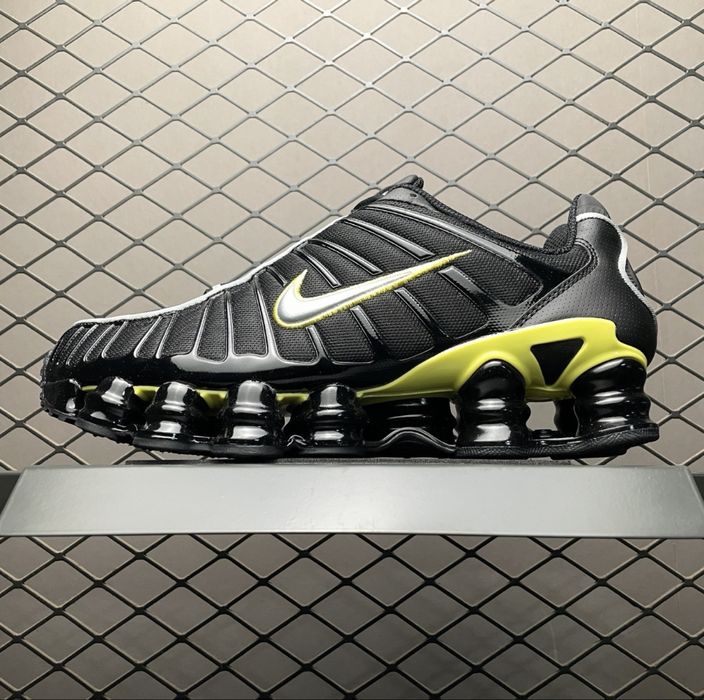Nike shox tl.