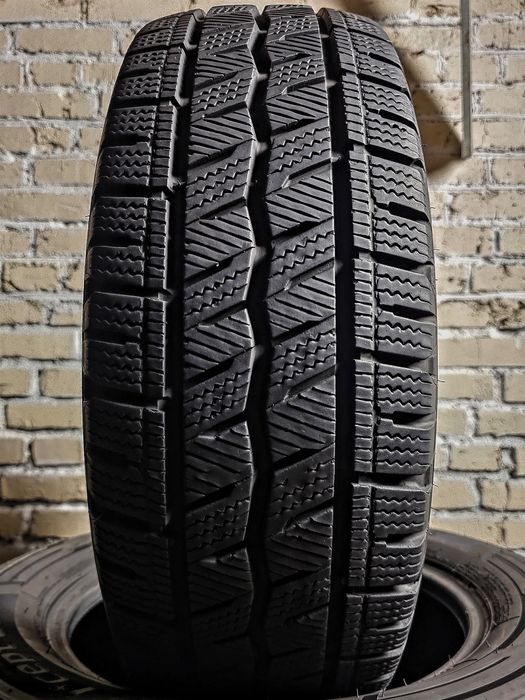 Зимові 205/65r16c Hankook | 8mm | 2022 | Hungary | Преміум шини/Ідеал