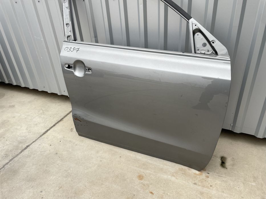 Двері праві передні  Suzuki Vitara 2015-2023