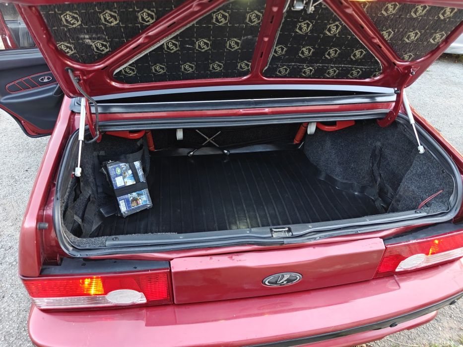 Продам ВАЗ 21099