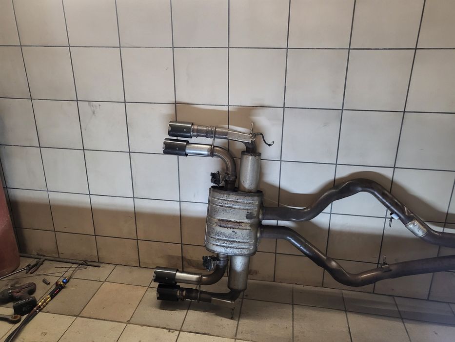 Tlumik bmw x5 M pakoet