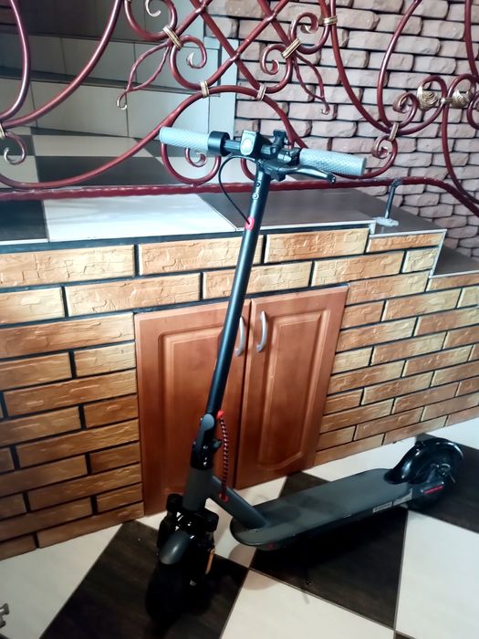 Електро самокат Mi Scooter M365 Pro max 500W 12.4Ah

Може бути ві