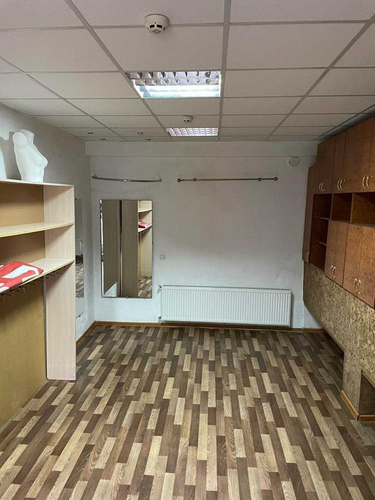 Продаж комерційного приміщення по вул. Олеся