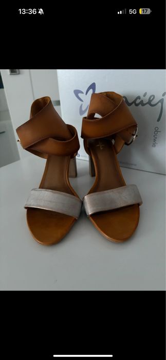 Buty na obcasie Maciejka