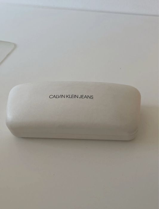 óculos de sol Calvin Klein