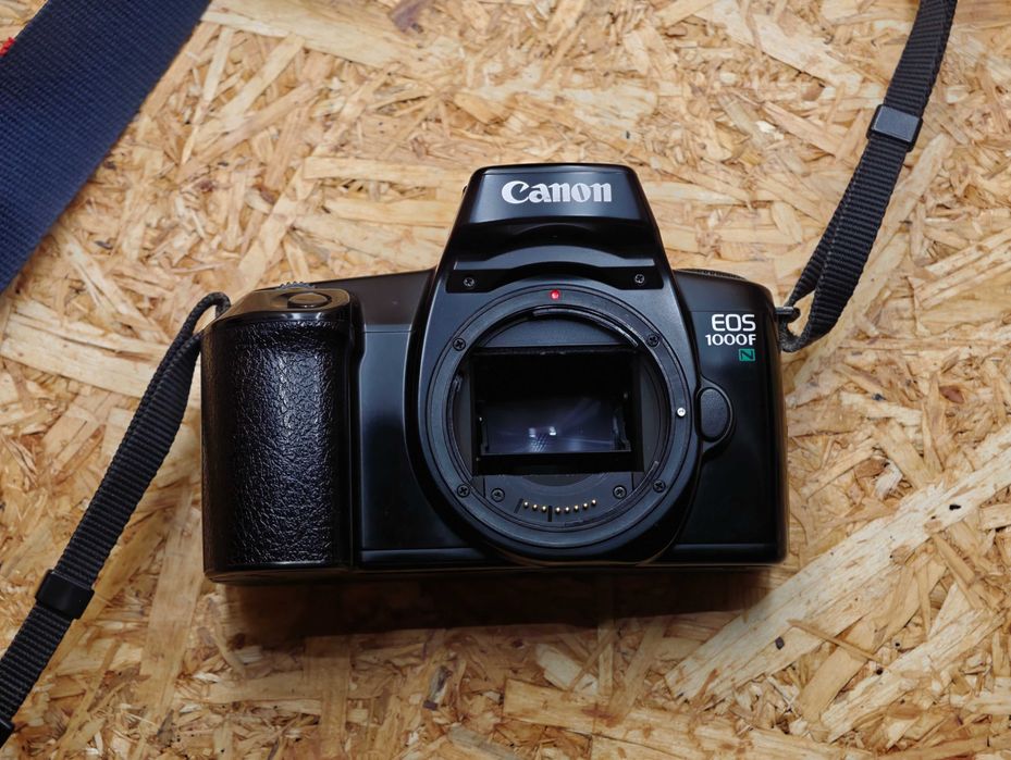 Canon EOS 1000f n  Gwarancja