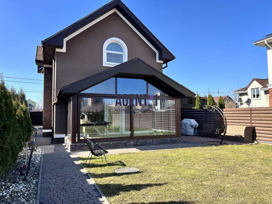 Будинок з ремонтом, 120 кв.м.. Поруч ЖК Петрівський квартал, Святопетрівське!