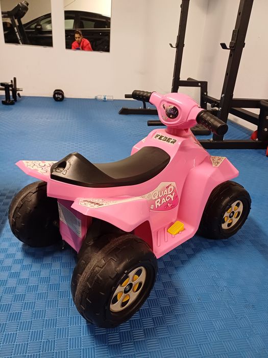 Moto4 criança eléctrica