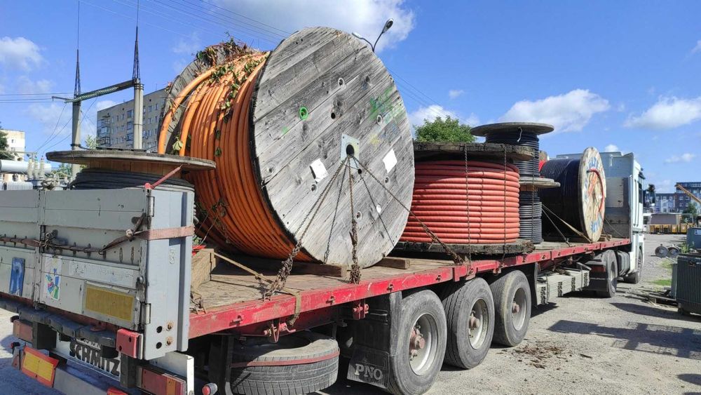 Грузоперевозки 2т3т5т7т10т20т22т Фури в Львів з Львова по Україні