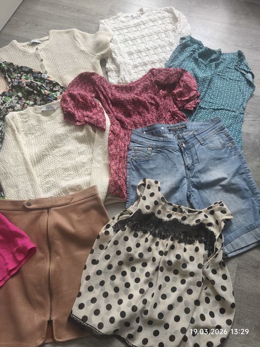 Zestaw ubrań damskich