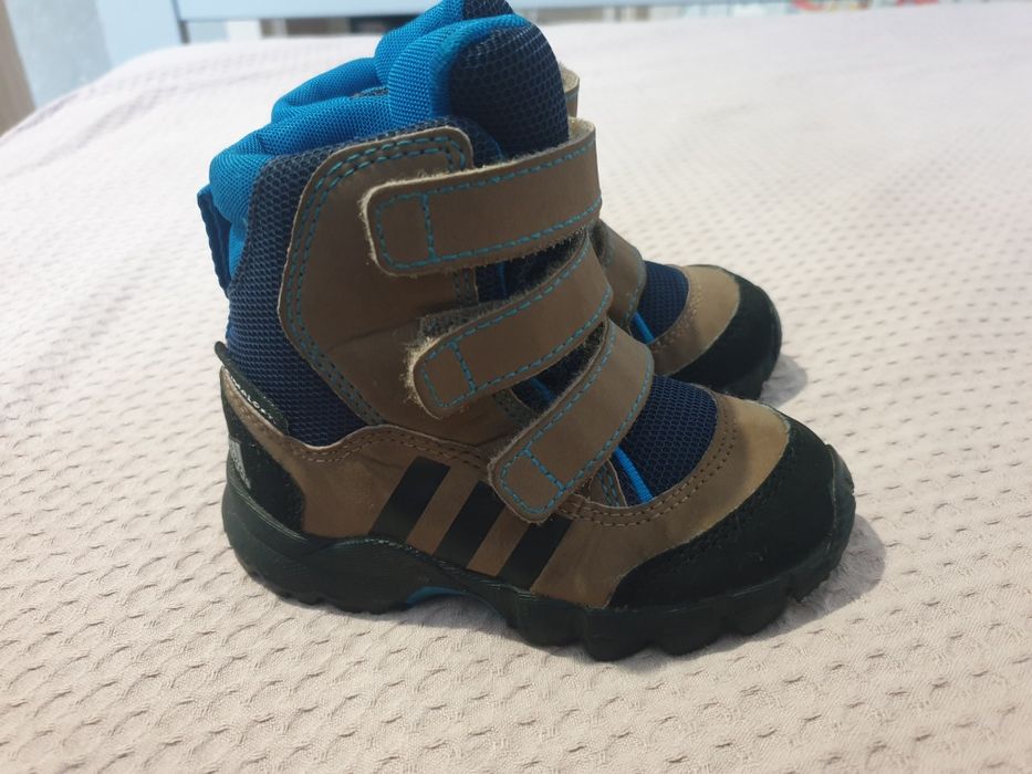 Черевики Adidas розмір 22