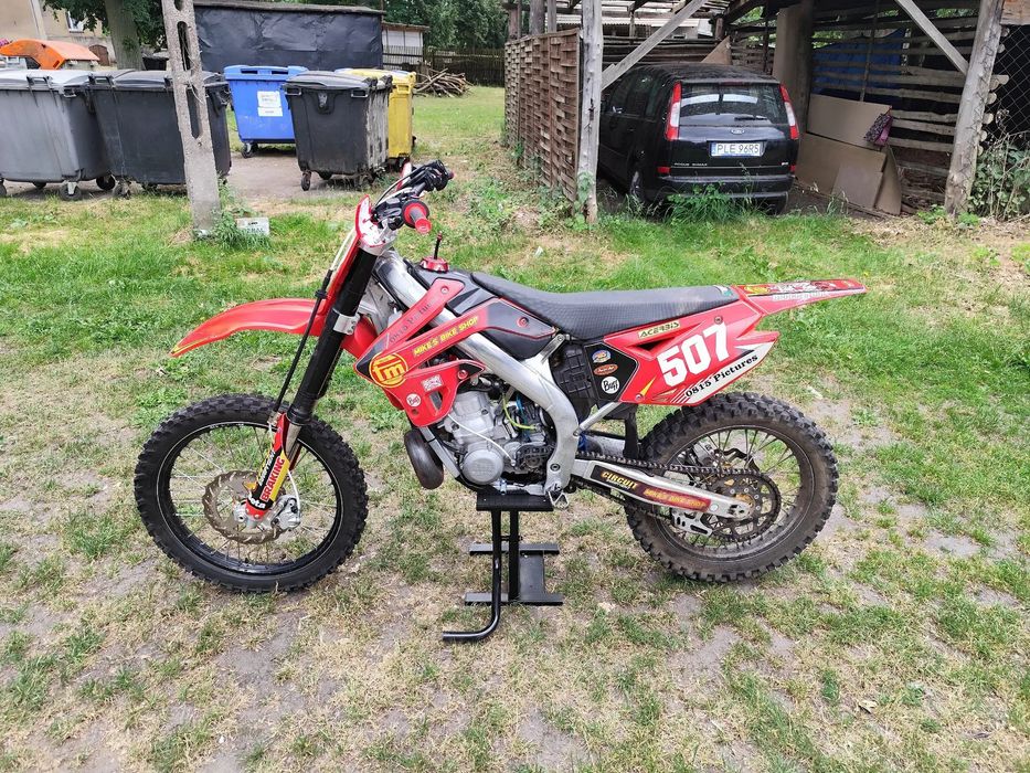 TM Cross TM racing 250, honda , yamaha