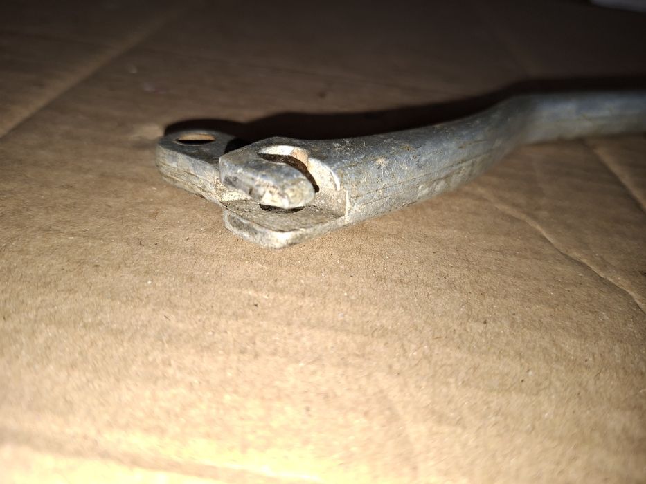 Oryginalna dzwignia  klamka hamulca kola przód jawa cezeta