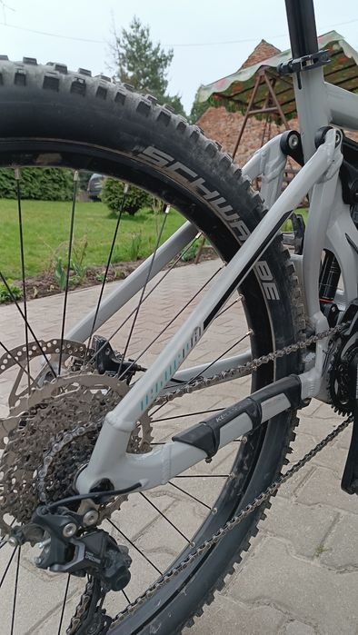 Rower elektryczny eMTB Kellys Theos i50 full