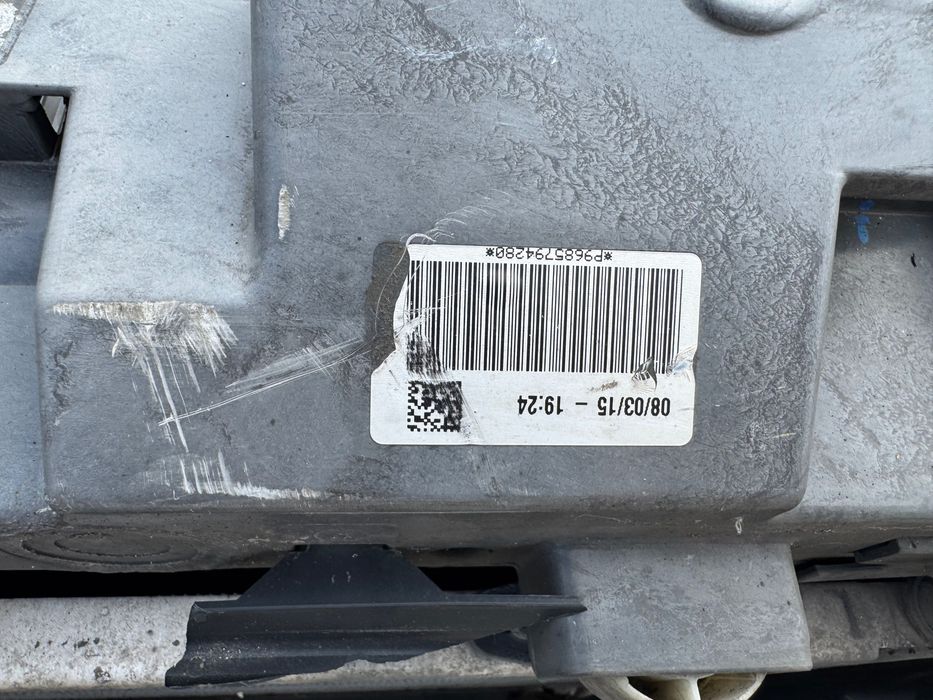 Peugeot 508 I 1.6 EHDi  pas przedni kompletny chłodnice belka pod zderzak przód maskownica wzmocnienie górne wentylator