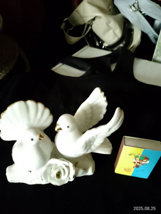 Статуэтка голуби