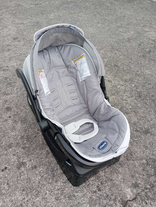 Maxi-Cusi Chicco "Ovo" em bom estado