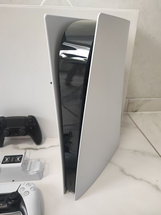 Приставка Sony PlayStation 5 Ps5 + геймпад і станція