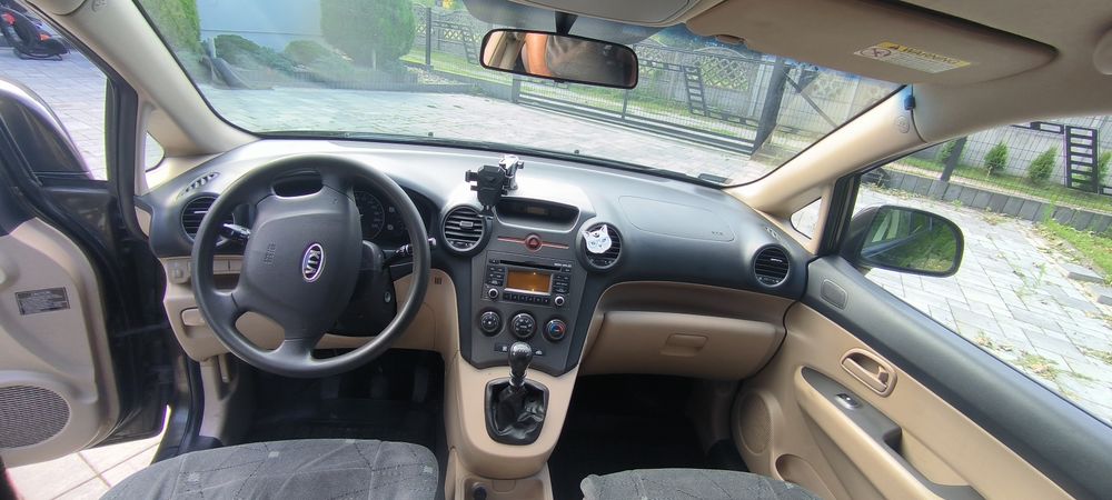 Kia Carens  140  kM bez wkładu