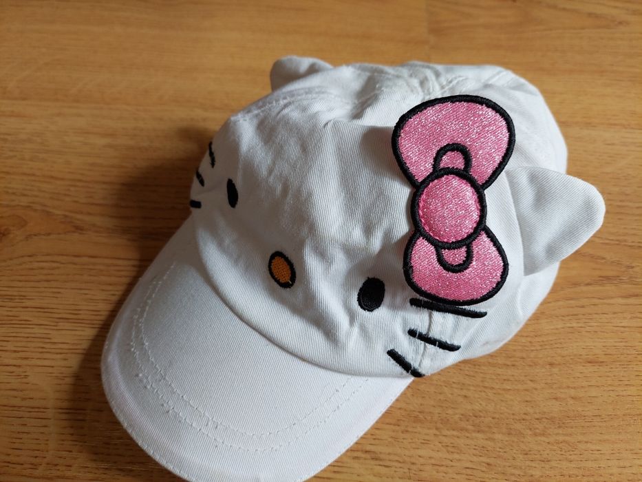 rozm. 68 paka dziewczynka dres bejsbolówka Hello Kitty piżamkazestaw
