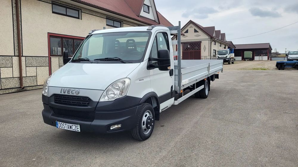 Iveco Daily 50c15 / 35c15 / długa skrzynia 6,12 m / skrzynia 12 euro palet  Polski salon / niski przebieg 113 tys/ rozstaw osi 4,75