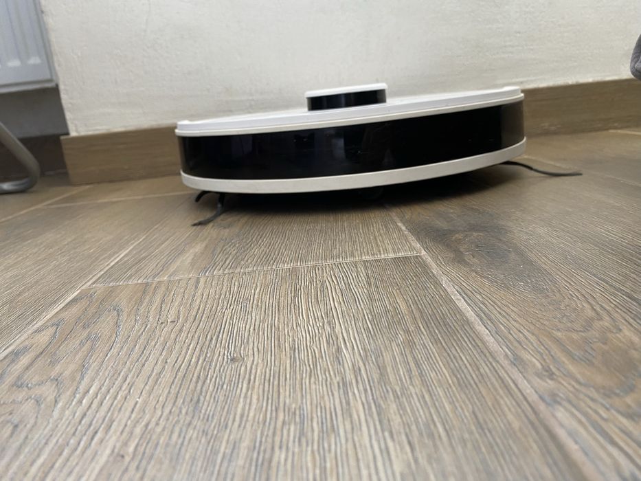 Робот-пилосос Deebot