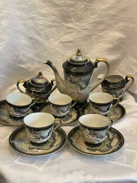 Porcelanowy zestaw kawowy/herbaciany z motywem smoka