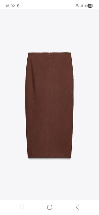 Нові мідіспідниці від Zara