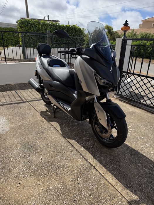 X-MAX 125 troca por carros