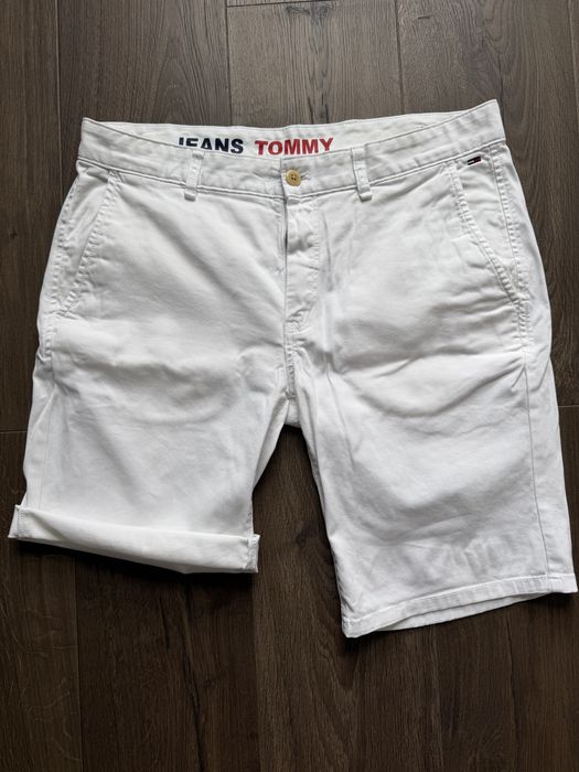 Krótkie spodenki shorty Tommy Hilfiger Denim rozm 33 biale stan idealny