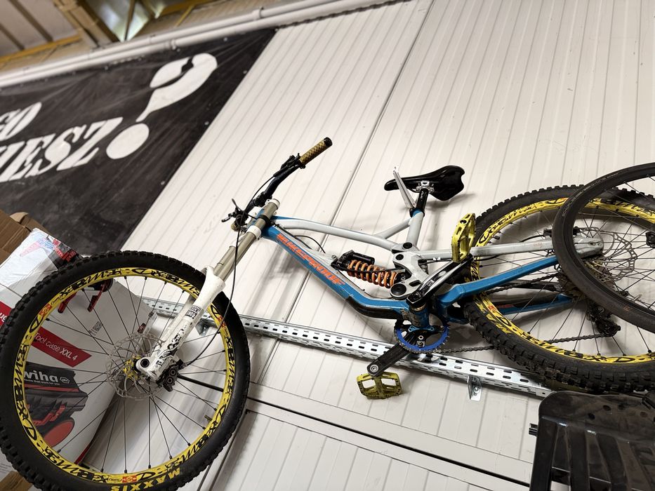 Nukeproof pulse dh