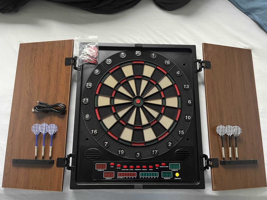 Dartmaster 180 elektroniczna tarcza do darta
