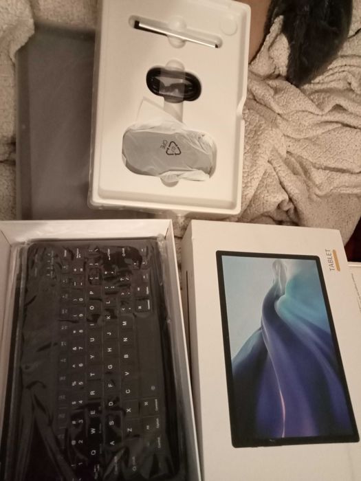 Tablet+Teclado 155€. Oportunidades