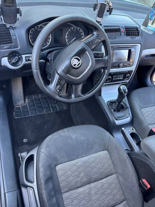 Продам Skoda Octavia  a 5 restail 2012 року в непоганому стані 8/10