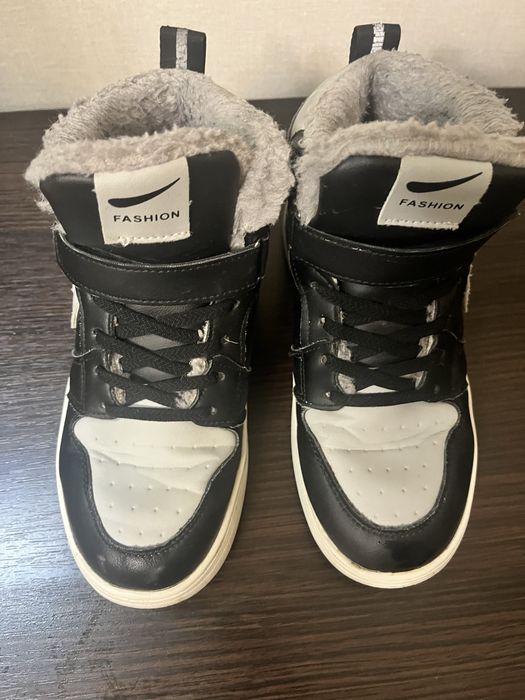 Кросовки зимние размер 37