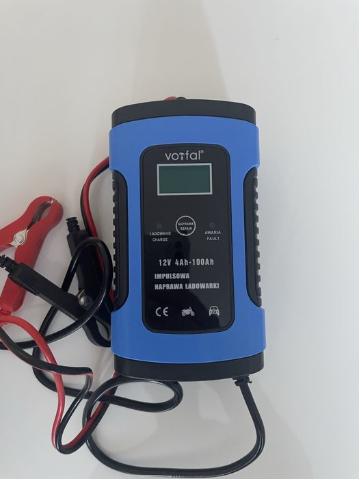Prostownik automatyczny 12V 4A z funkcją naprawy – do 100Ah