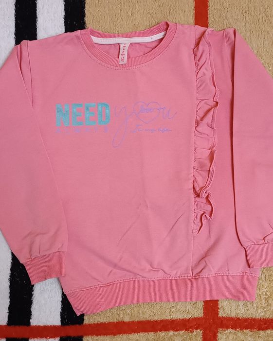 Набор кофт на девочку  5-7 лет