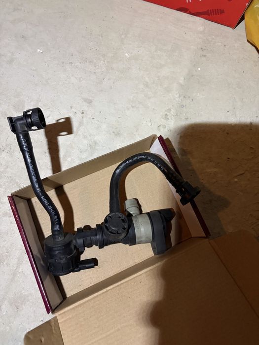 BMW x5 e70 клапан вентиляціі бака