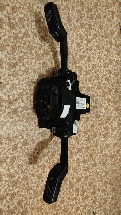 Перемикач підрульовий з уліткою Skoda 5Q0.953.507.GH