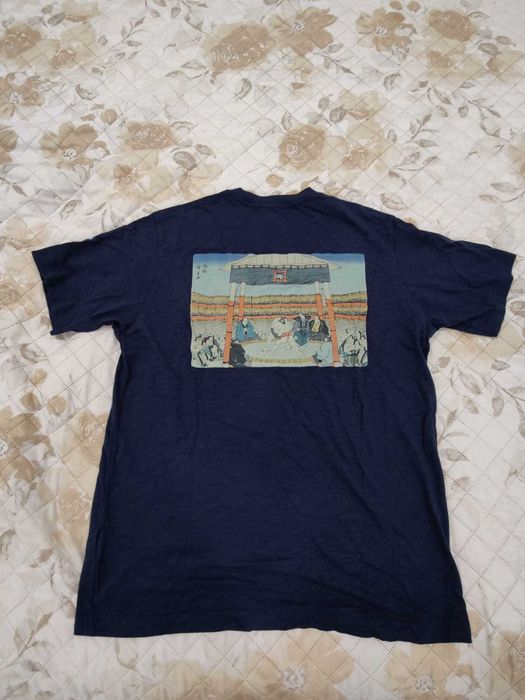 T-shirt UT tam. L em excelente estado.