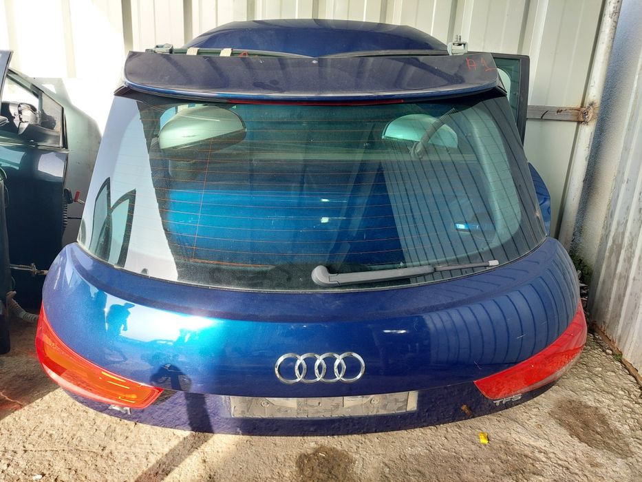 Tampa da mala audi A1 2010