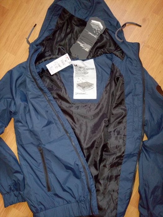 Мужская куртка. Размер М.