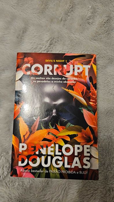 Livro " Corrupt"